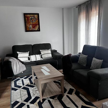 Duplex Bertamirans Apartment Angeles ภายนอก รูปภาพ