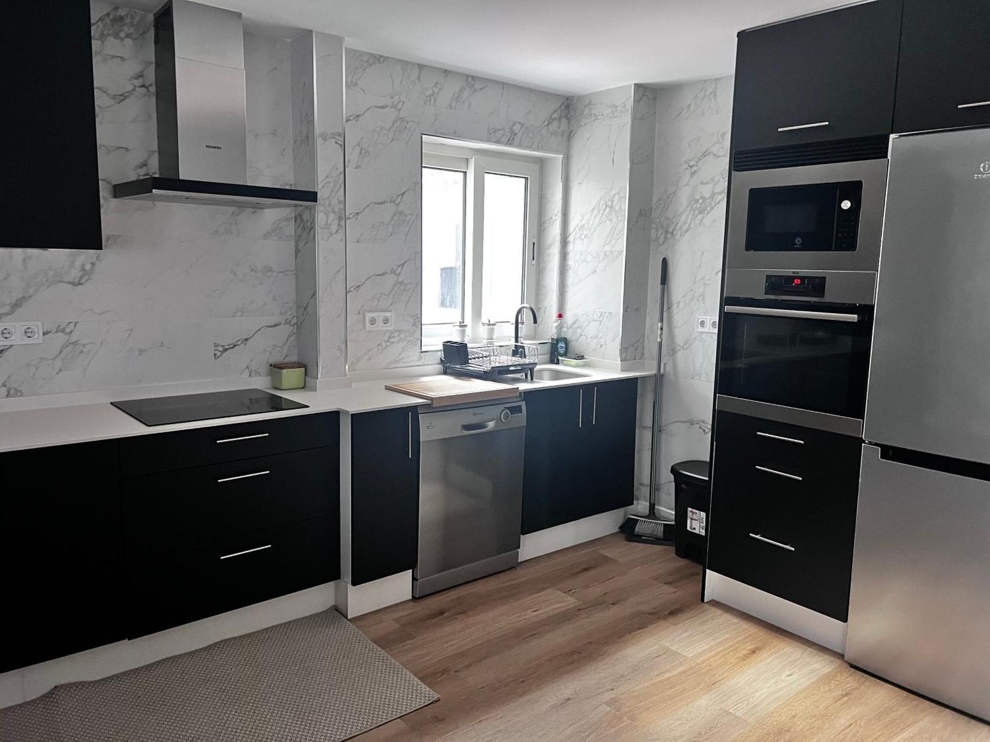 Duplex Bertamirans Apartment Angeles ภายนอก รูปภาพ